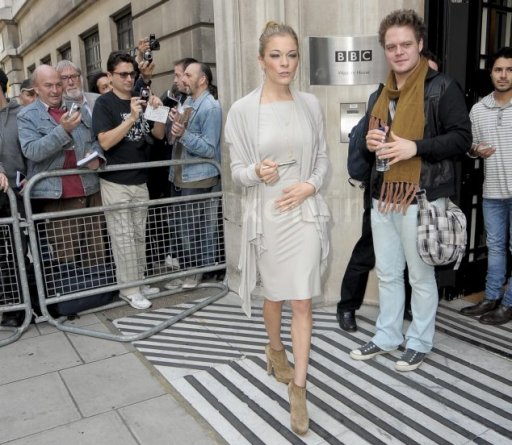 Leann Rimes Heads To London To Promote Ladies Gentlemen On Bbc Radio 2 Mavrixphoto Photo Journalism